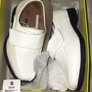 Toddler dress shoes